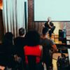 #311 – Lleva tu comunicación de buena a INCREÍBLE: 3 tips que no están en los libros de John Maxwell